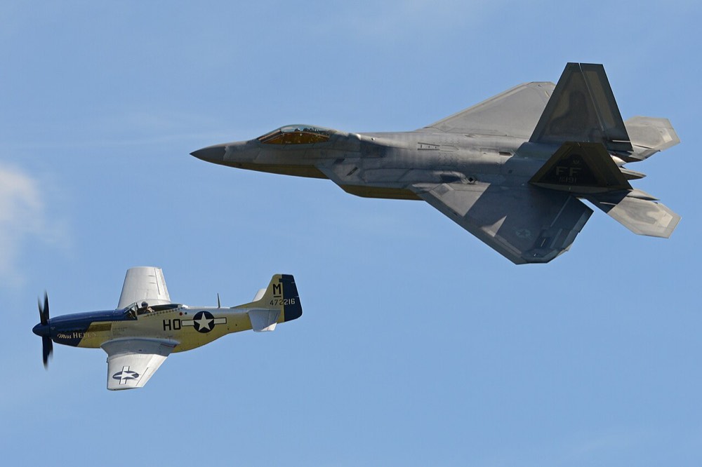 USAF Heritage Flight formation